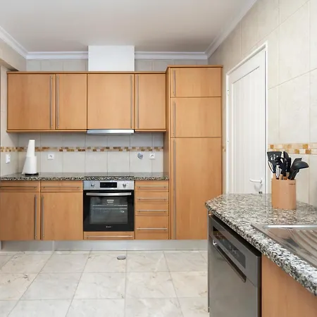 Alma Invicta Албуфейра