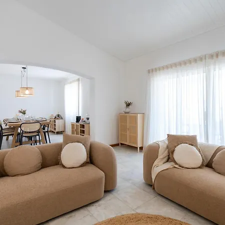 فيلة Alma Invicta *